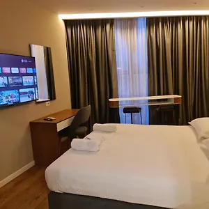 https://hotel-artisti-tirana.albaniahotels.org