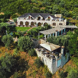 Chateau Fasel Farm stay