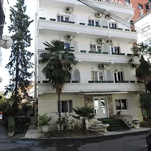 La Favorita *** Τίρανα