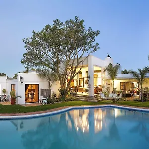 https://cape-pillars-boutique-hotel.hotels-capetown.com