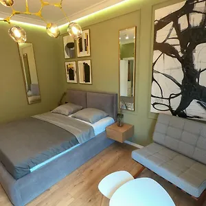 Roza's Center Apartment