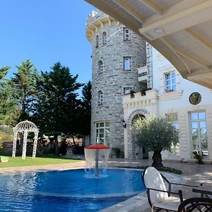 فندق Castle Konti