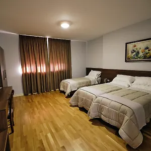 فندق In Center